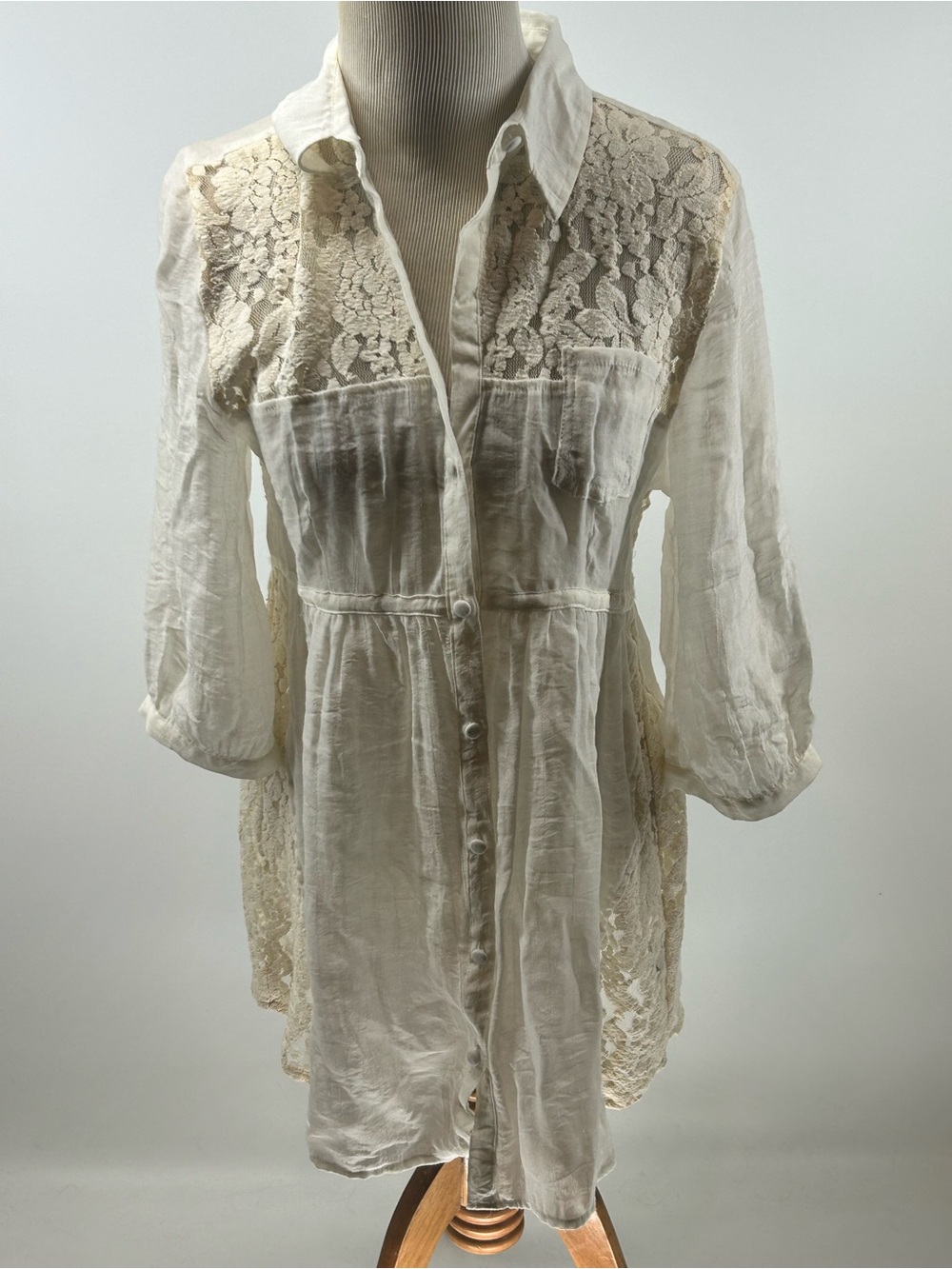 Ali & Kris Button Front Lace Back Tie Back Ivory Tunic Top Shirt  Medium Boho